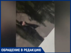 Извращенец напугал девушек в общежитии в Кишиневе, они сняли его на видео (18+) 