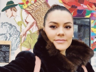 Алина Зотя сделала селфи в новой шубе из Австрии