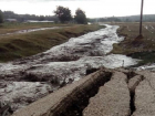 Сильнейшие ливни размыли дороги и отрезали от цивилизации поселок в Каушанском районе 