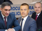 Источник: Генпрокурор Робу и Эдуард Булат могли получить взятку в 200 000 долларов
