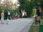 Бурные эмоции жителей Кишинева вызвала фотосессия девушки на лавочке в парке