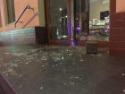 Ночь разбитых витрин в Кишиневе - бомж атаковал прокуратуру и магазин