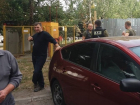 Застройщик двора в Кишиневе "подверг физическому насилию женщину" и захватил землю