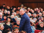 Президент Молдовы возобновляет поездки по районам