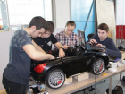 Более 40 учеников и студентов Молдовы разработали автономные автомобили