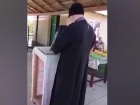 В Оргеевском районе священник грязно обругал родственников мужчины, которого он должен был отпеть