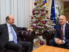 Павел Филип встретился с лишенным гражданства Бэсеску под елкой и обсудил «Unire»