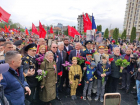 Додон, Воронин и посол России возложили цветы к Мемориалу Победы