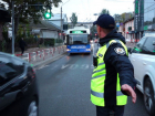 Автоледи в Бельцах избила двух патрульных полицейских 