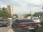 Опасный разворот через двойную сплошную водителя на Рышкановке попал на видео