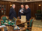 Президент Молдовы пригласил своих предшественников в обновленное здание президентуры