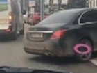 Автохам на "Мерседесе" перекрыл движение в центре столицы и попал на видео