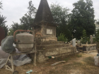 Похоронное бюро уничтожает старые могилы на Армянском кладбище 