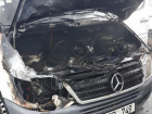 В Кишинёве микроавтобус Mercedes загорелся на ходу 