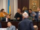 Кровавое зрелище: жестокий нокаут депутата в Киеве попал на видео 