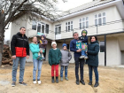 Семья многодетных погорельцев из Хынчешт получила ключи от нового дома