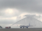 В аэропорту Кишинева первый самолет из Минска облили водой