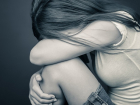 В Сынжерее брошенная возлюбленным 13-летняя школьница порезала себя в туалете