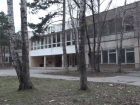 Жители Ботаники просят вернуть закрытую пять лет назад школу