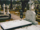 В Молдове предложили экономить пространство на кладбищах гробницами-