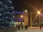 На центральной площади в Комрате теперь можно кататься на коньках 