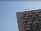 Срочно: Женщина угрожала прыгнуть с крыши столичной гостиницы «Националь» 