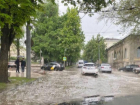 Центральные улицы столицы превратились в озера воды после очередного дождя