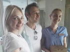 Святославу Вакарчуку "было больно" в окружении красивых блондинок в детской больнице Одессы