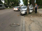 Очередная авария на Мунчештской улице - Dacia неудачно вышла на обгон