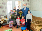 В канун Святых Пасхальных праздников Игорь Додон навестил многодетную семью 