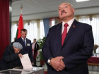 Лукашенко победил на выборах в Беларуси, оппозиция пытается протестовать в Минске