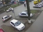 «Дебил» спровоцировал автохамский маневр попавшего в плен «оленя» на парковке в Единцах