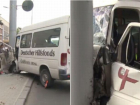 "История повторяется" - в Кишиневе водитель микроавтобуса потерял сознание за рулем и спровоцировал аварию у мединститута
