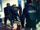Прикрываясь погонами, двое полицейских организовали наркобизнес в своих секторах в столице 