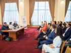 Обещаю вам уважение правительства, - Санду обратилась к бизнесменам