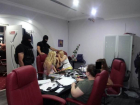 Задержание проституток в ночном клубе столицы попало на видео 