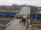Автомобильный мост с грузовиком рухнул на легендарный Транссиб в России