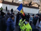 "Язык свиней". Прорумынские фашисты оскорбляют русских в Кишиневе, у здания КС