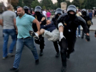 Протестующих у памятника Штефану чел Маре в Кишиневе силой эвакуировала полиция
