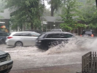 Новый удар стихии по Кишиневу: улицы затоплены, водители проклинают Киртоакэ