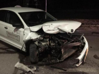 Машина такси сильно пострадала в ночном столкновении на пересечении бульвара Дачия и улицы Новобачойской
