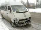Беременная женщина и еще три человека пострадали в столкновении маршрутки с микроавтобусом в Кишиневе