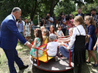 Чета Додон подарила игровую площадку отремонтированному детсаду в Садова