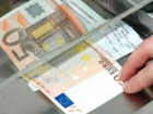 Судьба доллара и евро в понедельник в Молдове окажется противоположной