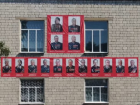 Руки прочь от Сталина! На севере Молдовы портреты вождя народов и маршалов Победы разместили в центре села