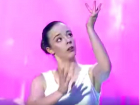 Падение юной молдаванки и ее эмоциональное выступление потрясли жюри шоу «Românii au Talent»
