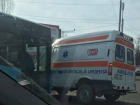 На Ботанике столкнулись рейсовый автобус и машина скорой помощи: есть пострадавшие