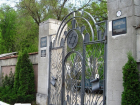 На надгробьях на кишиневском еврейском кладбище появилась свастика