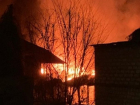 Пожар на Ботанике: горит дом в  районе супермаркета №1 на Виадуке 