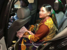 Цыганку, пытавшуюся провезти через границу ребенка под юбкой, обвинили в торговле детьми